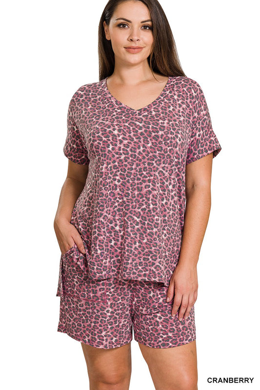 Leopard V-Neck Top & Drawstring Shorts Set (Curvy only)