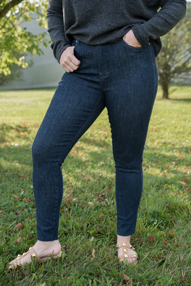 *Sample Sale - Rainy Night Judy Blue Tummy Control Jeans *Final Sale*