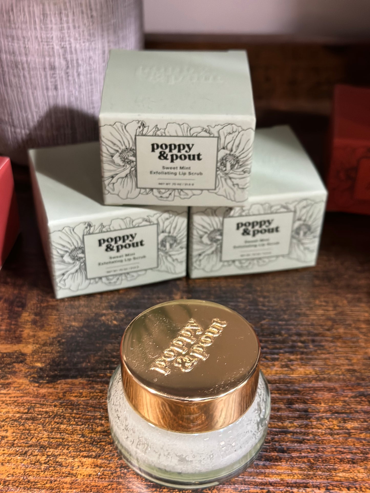 poppy & pout lip scrub