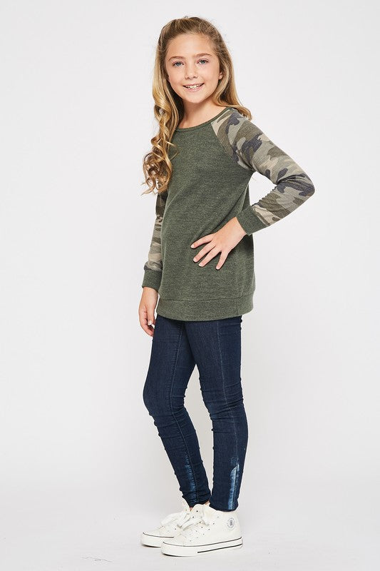 Kids Camoflage Sleeve Raglan Sweater Top