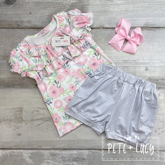 Edgy Shabby Chic Short Set