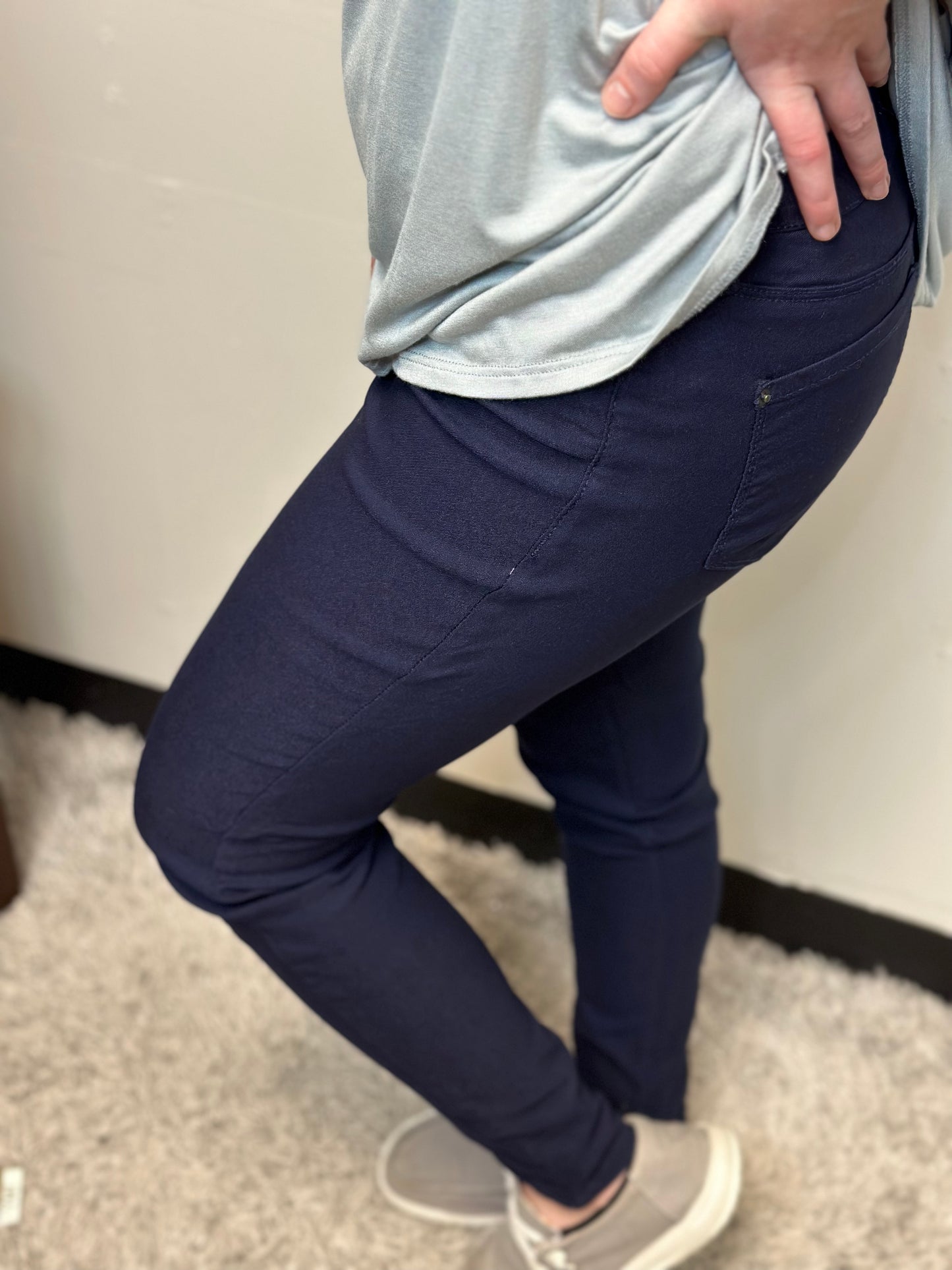 Hyperstretch Skinny Jean in Navy