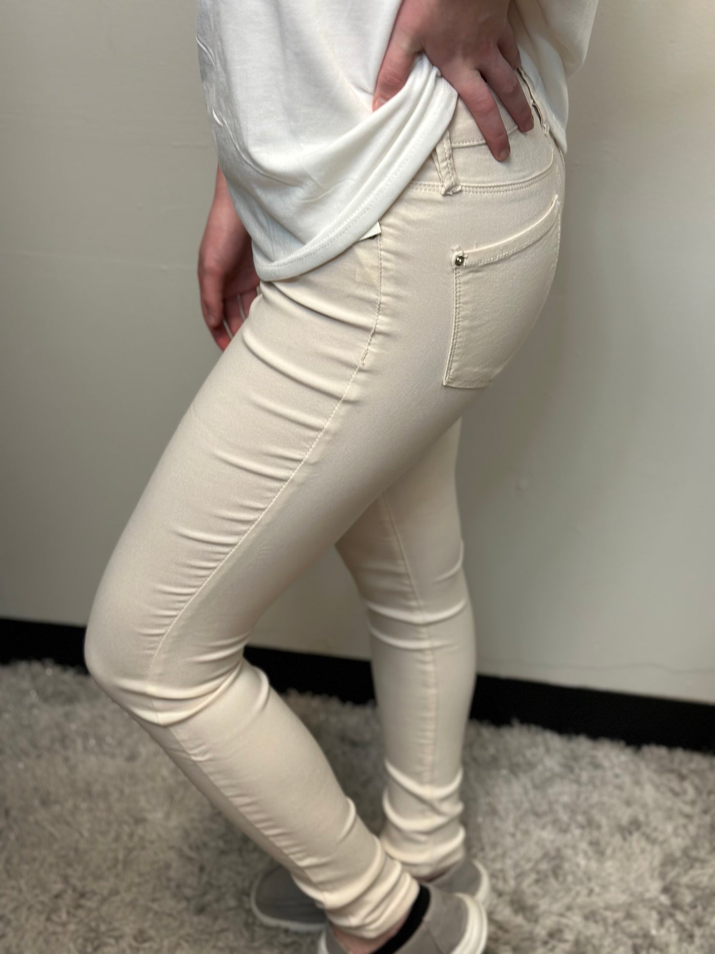 Hyperstretch Skinny Jean in Gardenia *FINAL SALE*